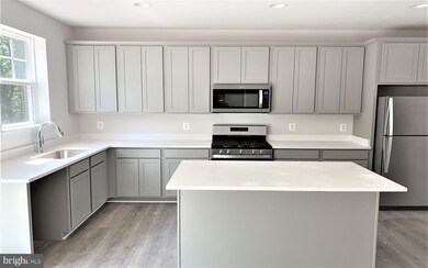 13120 Dowdens Station Way, Clarksburg, MD 20871 - photo 6