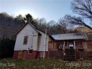 141 Roaring Fork Rd, Burnsville, NC 28714 - photo 5