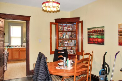 729 N Chestnut St, Lansing, MI 48906 - photo 6