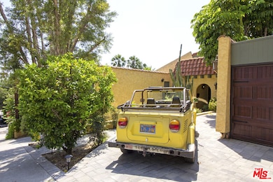 1735 N Dillon St, Los Angeles, CA 90026 - photo 3