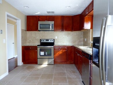 8419 Bordeau Ave N, Jacksonville, FL 32211 - photo 3