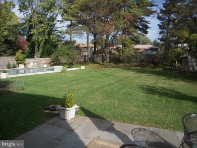 17517 Queen Elizabeth Dr, Olney, MD 20832 - photo 5