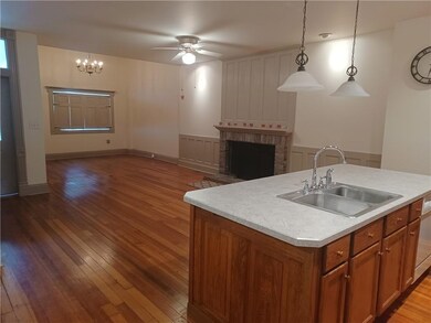 118 Central Ave E, Clarion, IA 50525 - photo 3