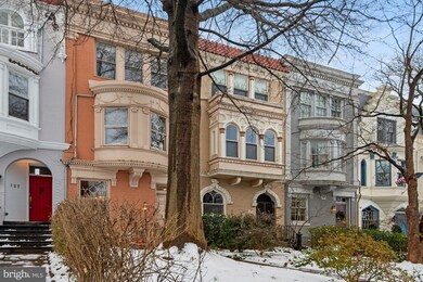 135 N Carolina Ave SE, Washington, DC 20003 - photo 2