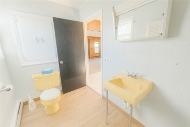 14 Douglas St, West Warwick, RI 02893 - photo 6