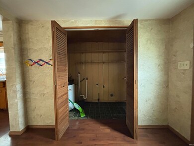 255 N Jefferson St, Berne, IN 46711 - photo 6