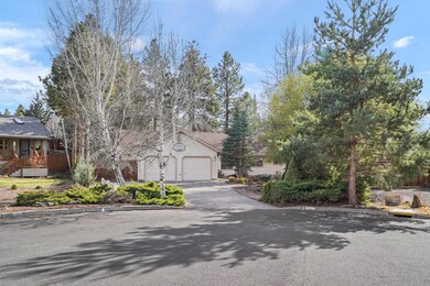21075 Lost Valley Ct, Bend, OR 97702 - photo 2