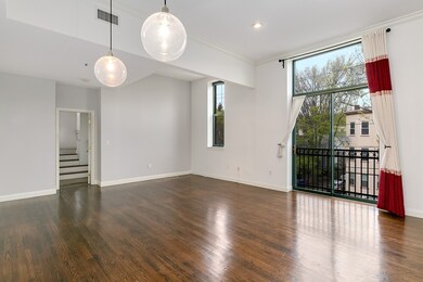 275 Cypress St unit 302, Brookline, MA 02445 - photo 3