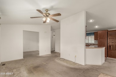 201 S Greenfield Rd unit 17, Mesa, AZ 85206 - photo 5