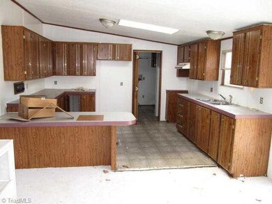 4954 King View Rd, Asheboro, NC 27205 - photo 5