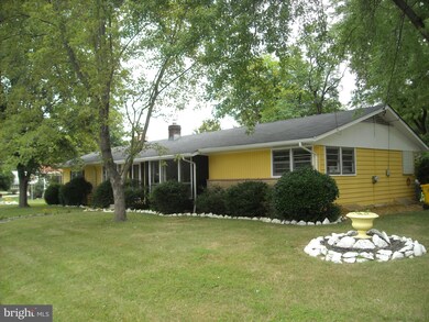 541 Second St, Gambrills, MD 21054 - photo 2