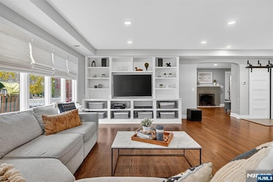 45 Center St, Ramsey, NJ 07446 - photo 6