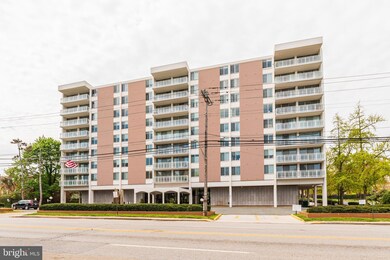 Strathmore Tower unit 303, Baltimore, MD 21215 - photo 3