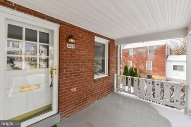 2609 Farmington Dr, Alexandria, VA 22303 - photo 2