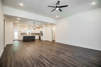 13 Rockhill Ln, Bella Vista, AR 72715 - photo 3