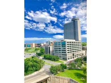 2107 Grand Blvd unit 1009, Kansas City, MO 64108 - photo 2