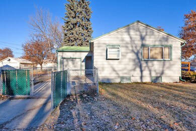 Parking & Entrance into backyard