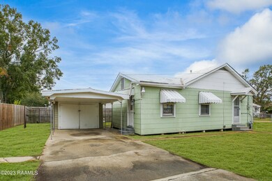 301 Albert St New Iberia-19