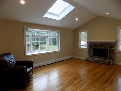 7 Winter Cir, Litchfield, NH 03052 - photo 2
