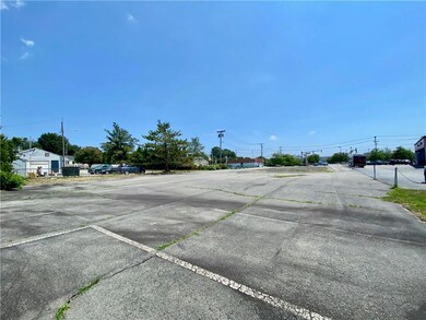 160 E Main Rd, Middletown, RI 02842 - photo 4
