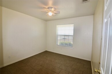 325 S Blue Jay Ct, Weatherford, TX 76088 - photo 6