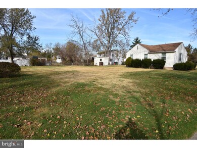 501 W 2nd St, Palmyra, NJ 08065 - photo 3