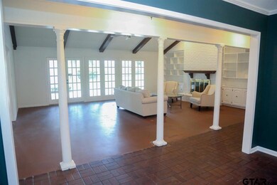 3921 3921 Cloverdale, Tyler, TX 75701 - photo 4