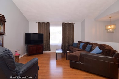 34 Samuel Ct, Cranston, RI 02920 - photo 3