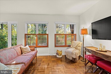 1560 Mount Eagle Place unit 963, Alexandria, VA 22302 - photo 5