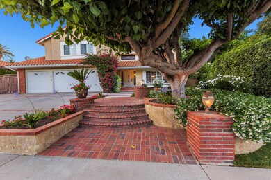 Beautifully appointed entrance