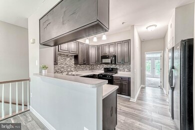 1804 Cedar Cove Way unit 101, Woodbridge, VA 22191 - photo 7