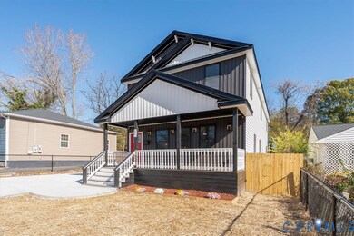 View of front facade with a porch