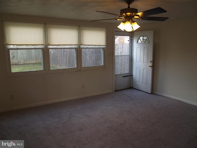 800 Rambo Ct, Halethorpe, MD 21227 - photo 3