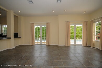 7 Dining Room