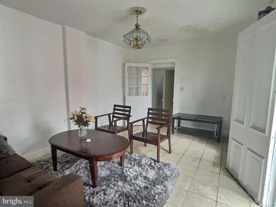 717 N 9th St, Reading, PA 19604 - photo 3