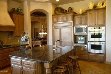 Spacious entertainer's kitchen
