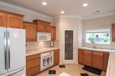 1383 Gehring Ct, Redding, CA 96002 - photo 5