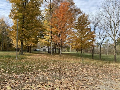 2131 W Burt (44)