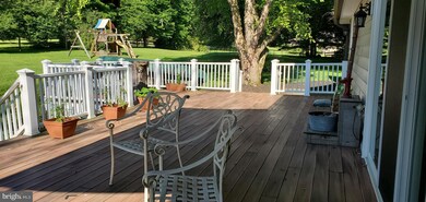 8508 Paddockview Dr, Gaithersburg, MD 20882 - photo 3