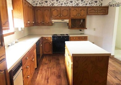 1514 Carol Ln, Wichita Falls, TX 76302 - photo 6