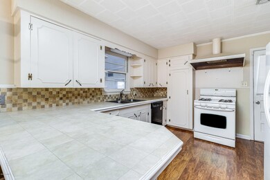 1219 Scott St-5