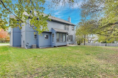 8406 Mullen Rd, Lenexa, KS 66215 - photo 4