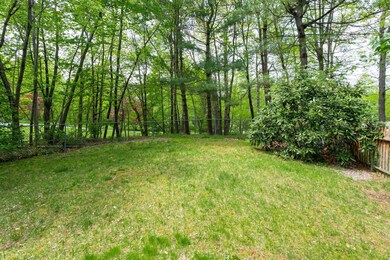 11 Quincy Dr, Derry, NH 03038 - photo 5