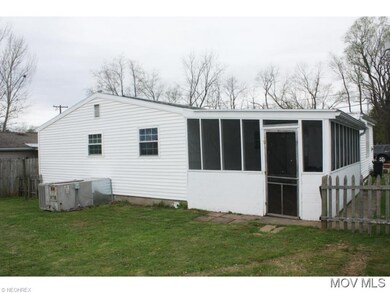 Screened porch to backyard