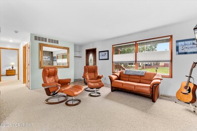 09-12145 Rainbow Ave 009