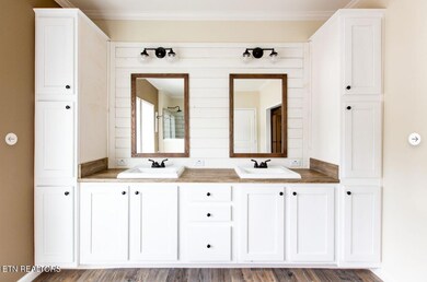 436 Pilot Mountain Rd, Lancing, TN 37770 - photo 7