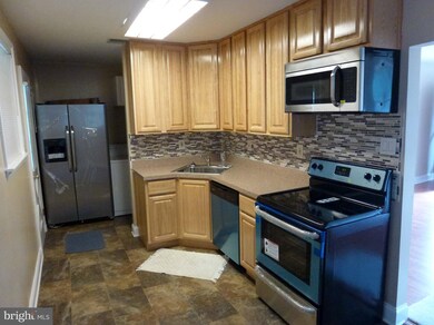 1005 Broadview Blvd N, Glen Burnie, MD 21061 - photo 3