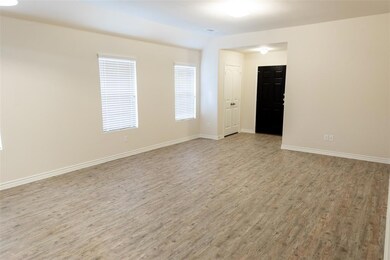 1703 Oriole St, Ennis, TX 75119 - photo 5