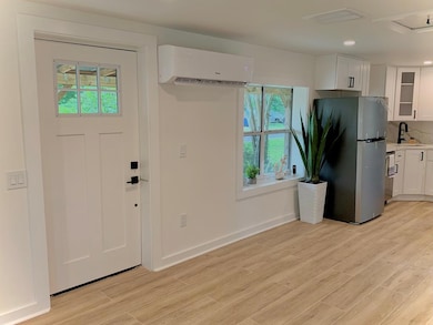 302 NW 9th St, Carrabelle, FL 32322 - photo 3