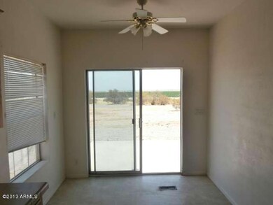 023-341601 nook area with patio view to